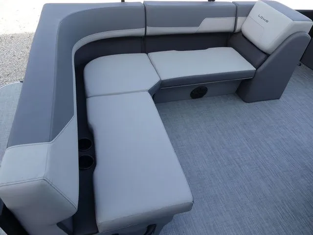 Slide: The Image of Lowe LS 190 2026 - 15