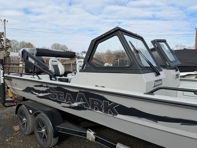 Slide: The Image of SeaArk Procat 240 - Suzuki 250 2026 - 4