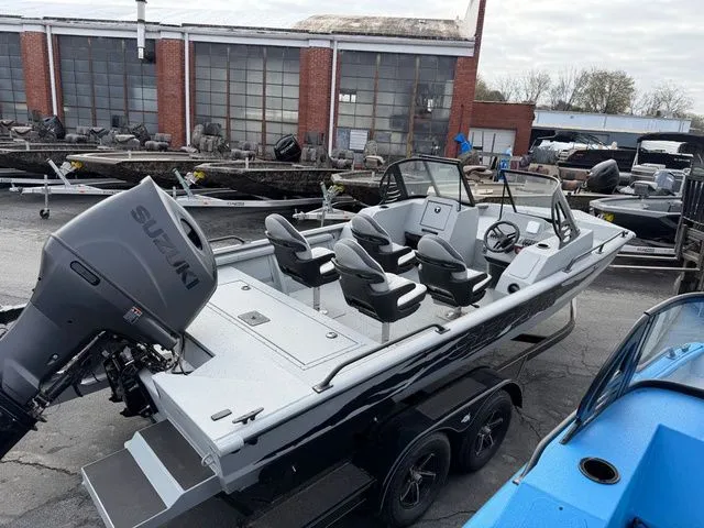 Slide: The Image of SeaArk Protege 200 2026 - 6