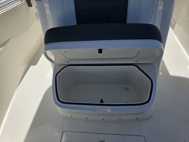 Slide: The Image of Cobia 265 Center Console 2026 - 34