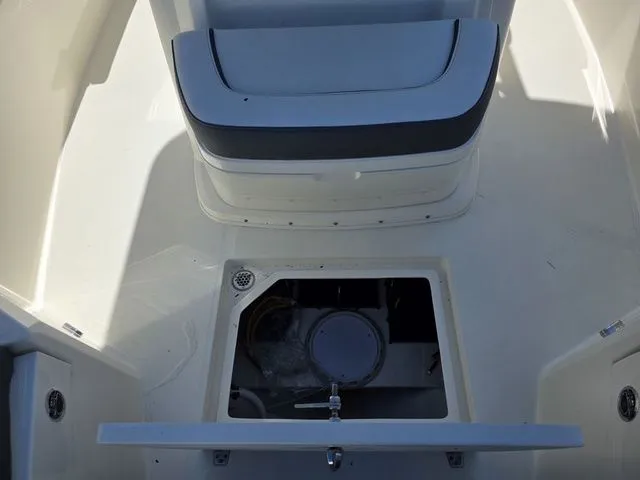 Slide: The Image of Cobia 265 Center Console 2026 - 38