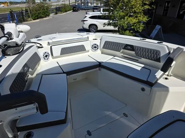 Slide: The Image of Cobia 265 Center Console 2026 - 43