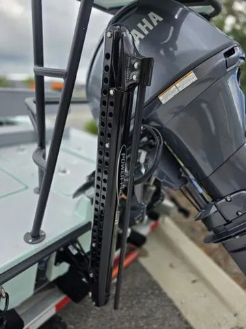 Slide: The Image of Maverick 17 HPX-S 2026 - 22