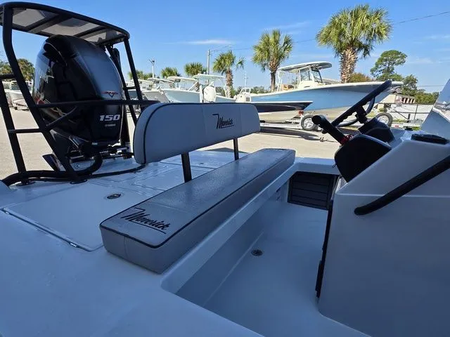 Slide: The Image of Maverick 18 HPX-V 2026 - 14