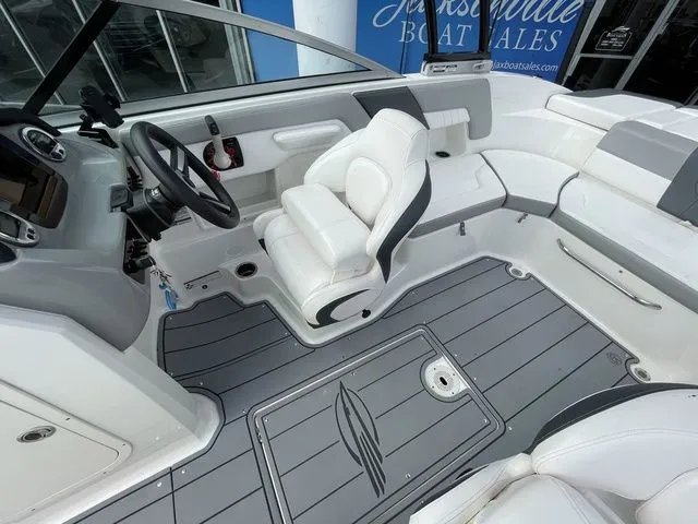 Slide: The Image of Chaparral 23 SSi OB 2021 - 12