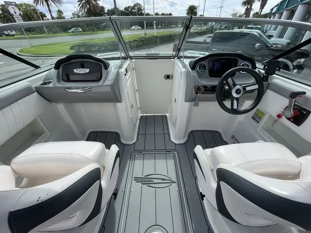 Slide: The Image of Chaparral 23 SSi OB 2021 - 17