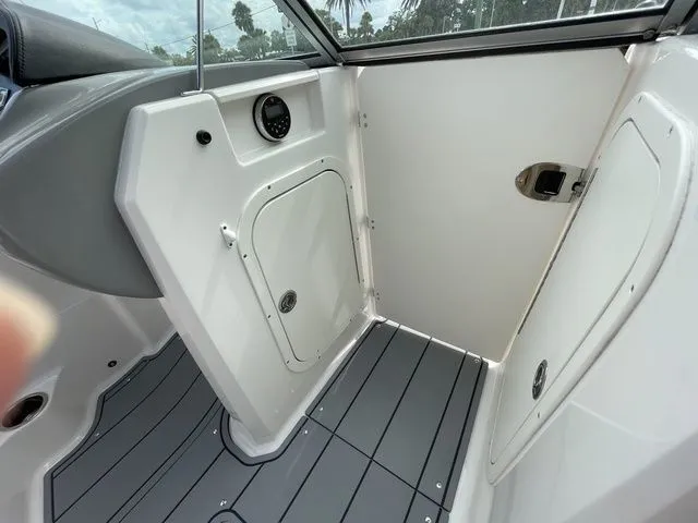 Slide: The Image of Chaparral 23 SSi OB 2021 - 19