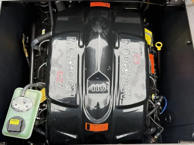 Slide: The Image of Malibu Wakesetter 21 VLX 2018 - 20