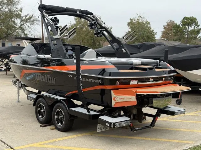 Slide: The Image of Malibu Wakesetter 21 VLX 2018 - 5