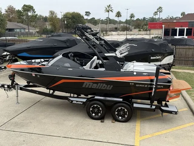 Slide: The Image of Malibu Wakesetter 21 VLX 2018 - 7