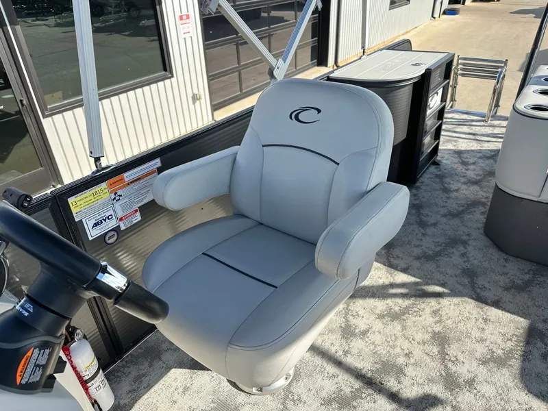 Slide: The Image of Crest Classic LX 220 SLSC 2022 - 19