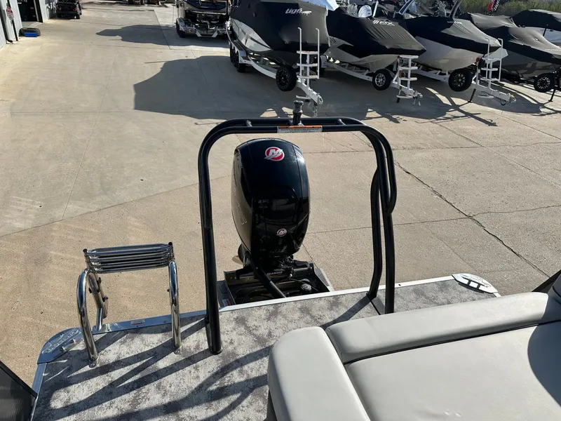 Slide: The Image of Crest Classic LX 220 SLSC 2022 - 30