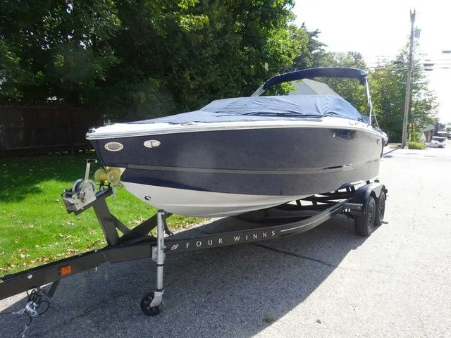 Slide: The Image of Four Winns H2 2023 - 2