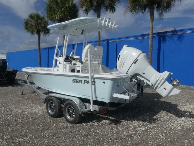 Slide: The Image of Sea Pro 210 Bay 2026 - 6