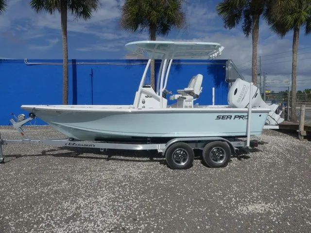 Slide: The Image of Sea Pro 210 Bay 2026 - 7