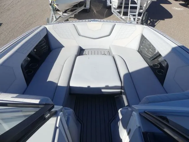 Slide: The Image of Nautique Super Air Nautique G25 2021 - 10