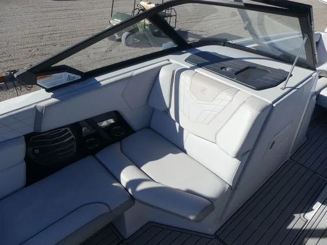 Slide: The Image of Nautique Super Air Nautique G25 2021 - 13