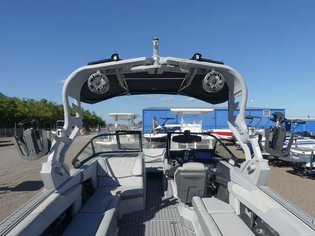 Slide: The Image of Nautique Super Air Nautique G25 2021 - 17