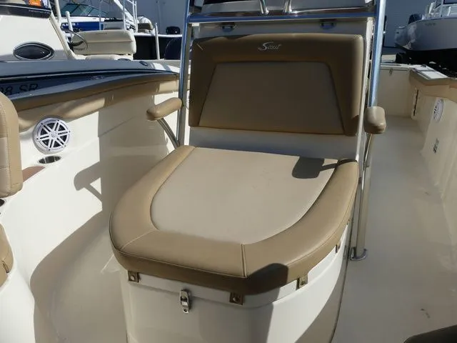 Slide: The Image of Scout 215 XSF 2020 - 13