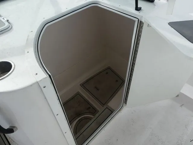 Slide: The Image of Twin Vee 240 Dual Console GFX 2023 - 11