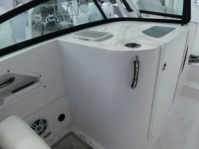 Slide: The Image of Twin Vee 240 Dual Console GFX 2023 - 8