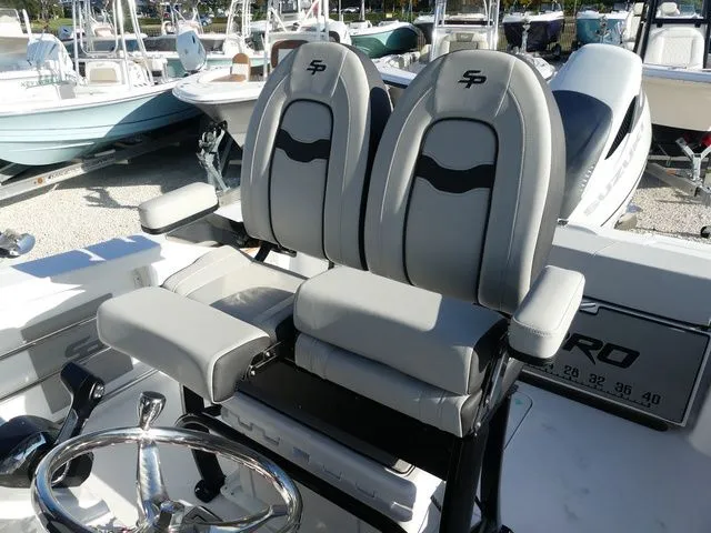 Slide: The Image of Sea Pro 242 Center Console DLX 2026 - 14