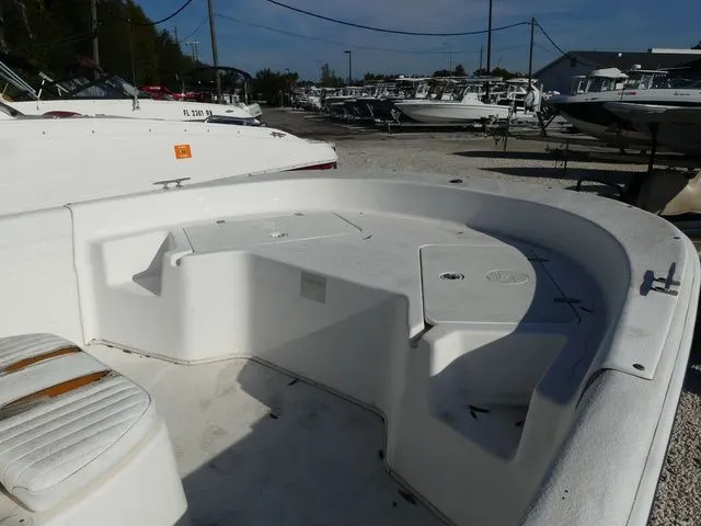 Slide: The Image of Carolina 178 DLV Series 2011 - 7