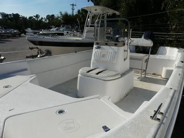 Slide: The Image of Carolina 178 DLV Series 2011 - 9