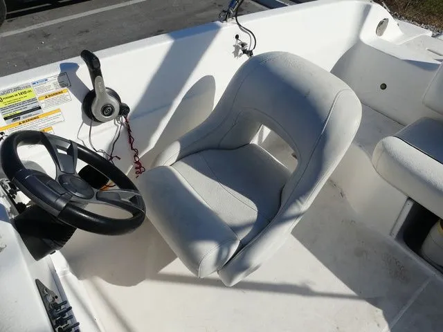 Slide: The Image of Hurricane SunDeck Sport 188 OB 2014 - 8