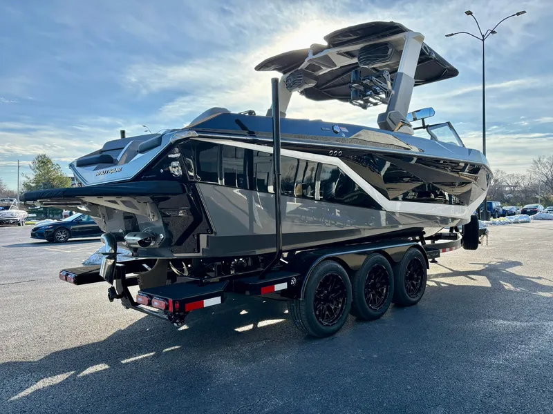 Slide: The Image of Nautique Super Air Nautique G25 2026 - 10