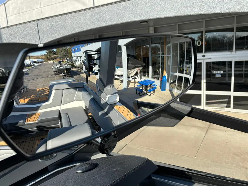 Slide: The Image of Nautique Super Air Nautique G25 2026 - 27