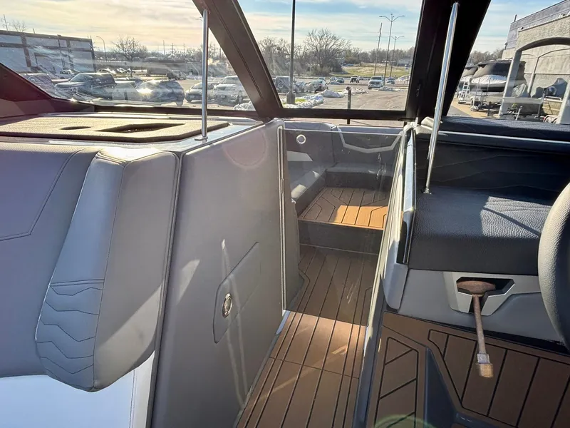 Slide: The Image of Nautique Super Air Nautique G25 2026 - 36