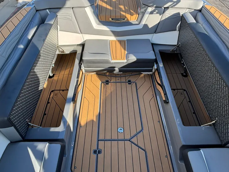 Slide: The Image of Nautique Super Air Nautique G25 2026 - 40