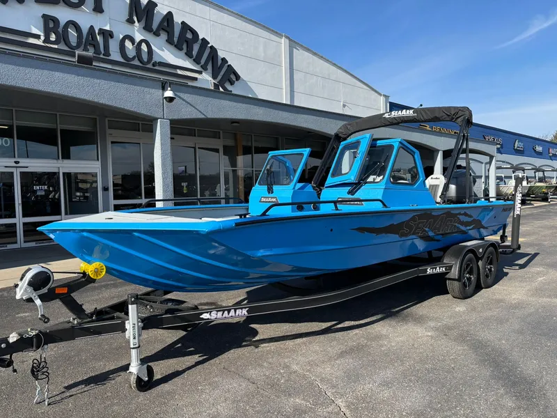 Slide: The Image of SeaArk Pro Cat 240 2026 - 36