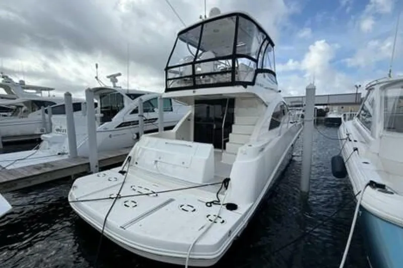 Slide: The Image of 2008 Sea Ray 47 Sedan Bridge - Profile - 28