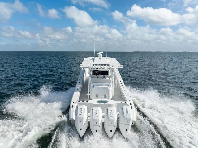 Slide: The Image of Yellowfin 42 Offshore 2024 - 110