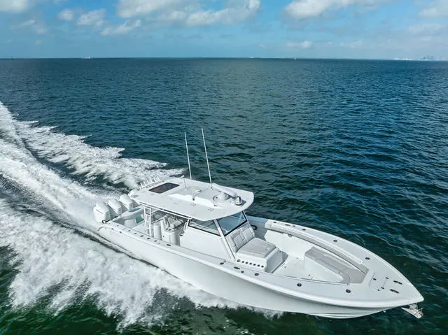 Slide: The Image of Yellowfin 42 Offshore 2024 - 113