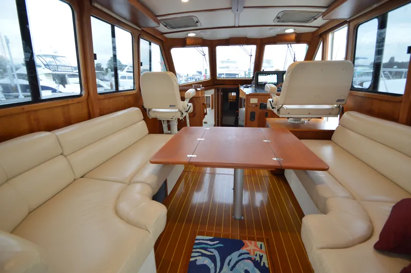 Slide: The Image of Legacy 42 Sedan 2005 - 22