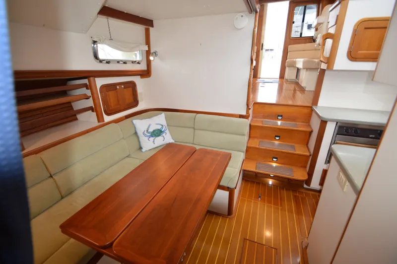 Slide: The Image of Legacy 42 Sedan 2005 - 31