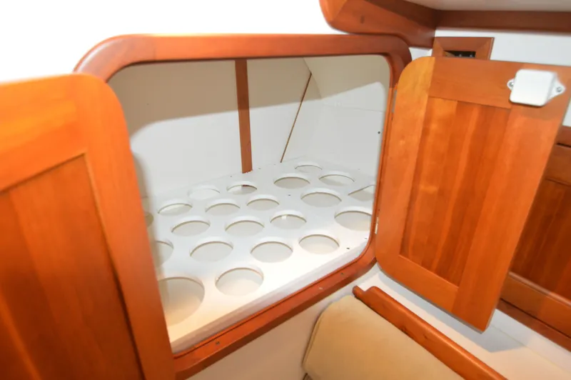 Slide: The Image of Legacy 42 Sedan 2005 - 37