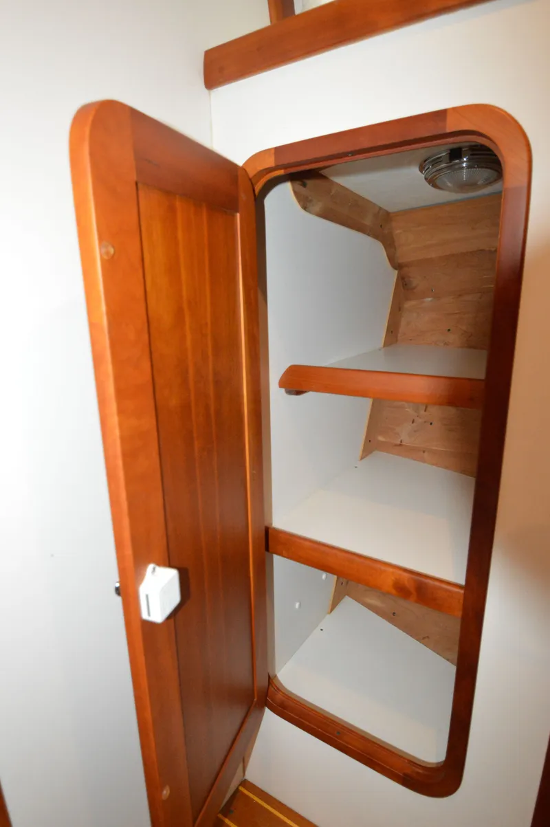 Slide: The Image of Legacy 42 Sedan 2005 - 40