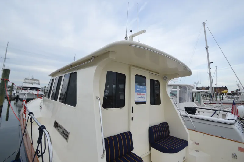 Slide: The Image of Legacy 42 Sedan 2005 - 5