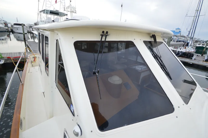 Slide: The Image of Legacy 42 Sedan 2005 - 8