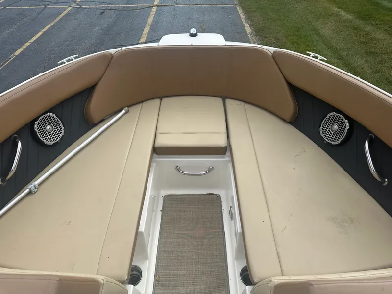 Slide: The Image of Sea Ray SPXO 230 2018 - 11