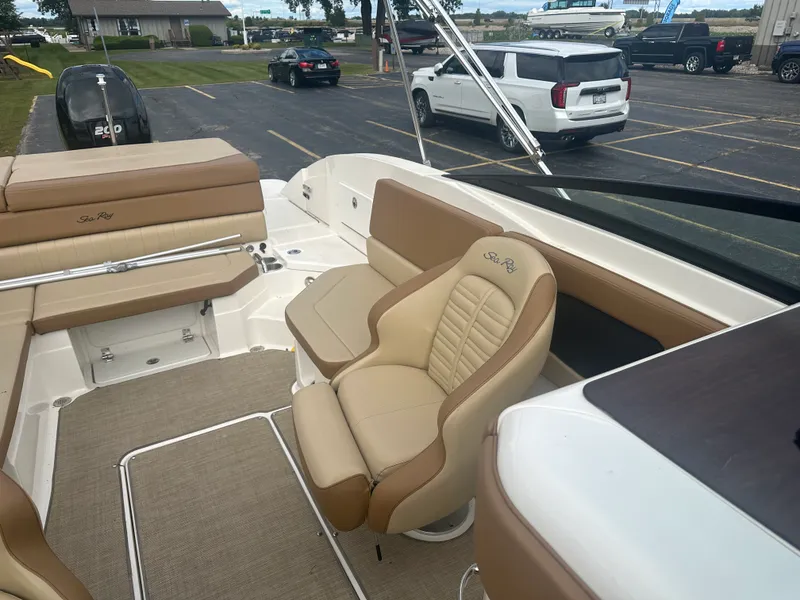 Slide: The Image of Sea Ray SPXO 230 2018 - 20