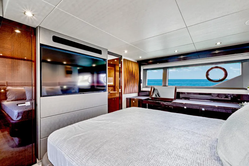 Slide: The Image of Luxurious interior of 2019 Sunseeker Manhattan 66 yacht with ocean view. - 39