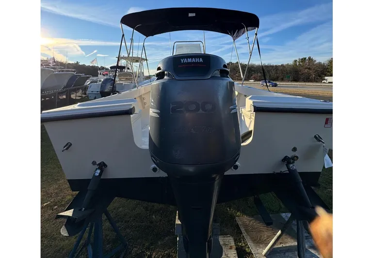 Slide: The Image of 2004 Parker 21SE Center Console boat with Yamaha engine. - 3