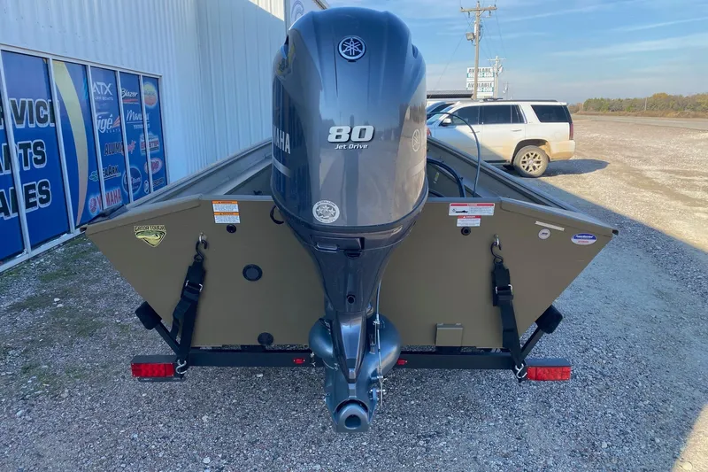 Slide: The Image of 2026 G3 Gator Tough 18 CCJ boat with Yamaha 80 Jet Drive engine. - 5