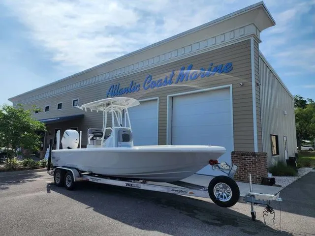 The Image of Pathfinder 2500 Hybrid 2025 - 1