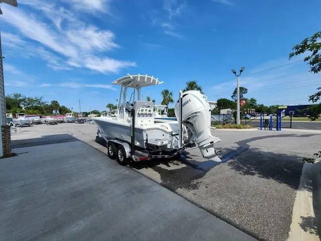 Slide: The Image of Pathfinder 2500 Hybrid 2025 - 7